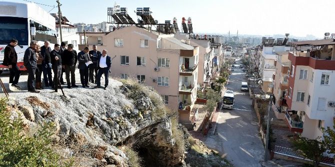 Barış Mahallesi’nin Doğu Ve Batısı Buluşuyor