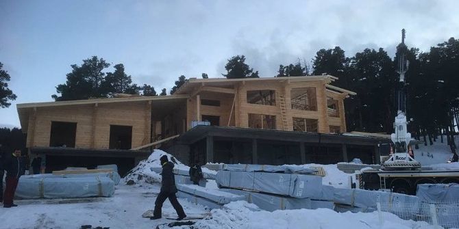 Sarıkamış’ta Kütük Ev Tamamlanıyor