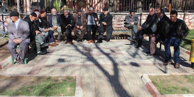 Adıyamanlı Vatandaşlardan Yeni Anayasaya Destek