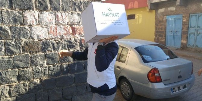 Siverek’te İhtiyaç Sahibi Ailelere Yardım