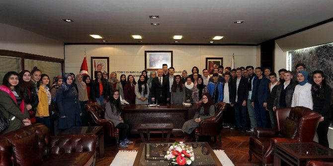 Yeni Seçmen Biriminden Başkan Zolan’a Ziyaret