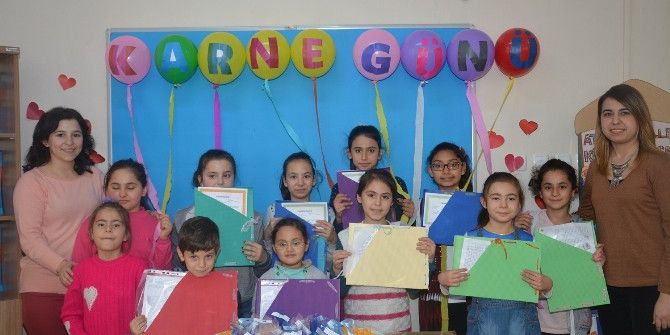 Başkan Amcadan Öğrencilere Karne Hediyesi