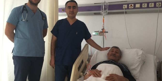 71 Yaşındaki Adamın Kalp Kapağı Tavi Yöntemiyle Değiştirildi