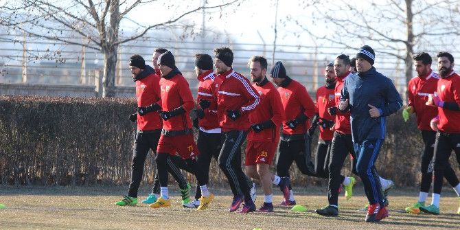 Sergen Yalçın: "Maçlardan Puan Ve Puanlar Almak Durumundayız"