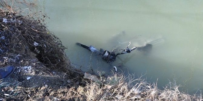 Tamirciye Kızdı, Özel Yapım Motosikletini Yakıp Dereye Attı