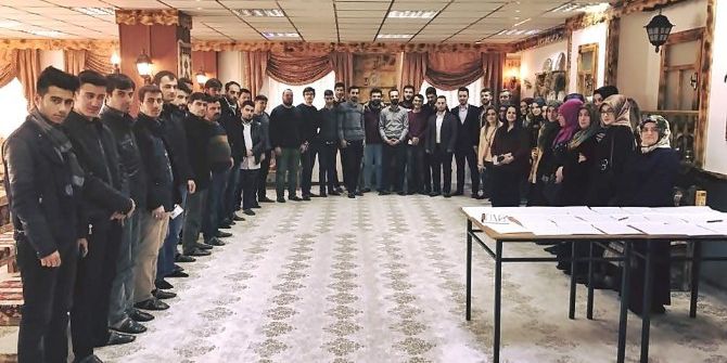 Ak Parti Erzincan Gençlik Kolları, Başkanlık İçin Gençlerle Bir Araya Geliyor