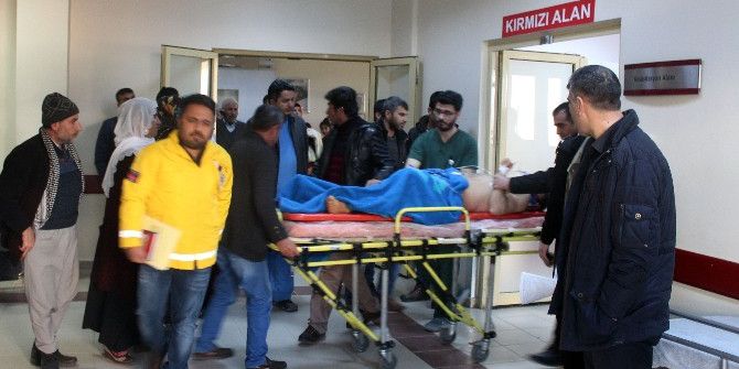 Kahta’da İnşaattan Düşen İşçi Ağır Yaralandı