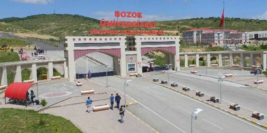 Bozok Üniversitesi’nde 9 Dekan Görevinden İstifa Etti