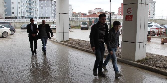 Hırsızlar Polisten Kaçamadı