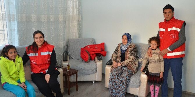 Van’da Terör Olaylarında Yaralanan Ve Şehit Düşenlerin Ailelerine Ziyaret