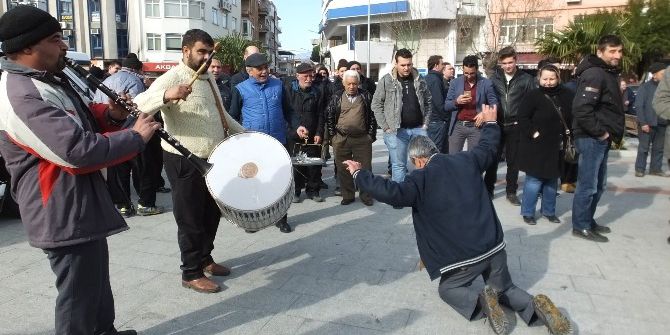 Deve Güreşlerinin Kırkpınarı Hafta Sonu Burhaniye’de Yapılacak