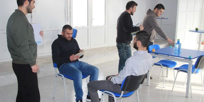 Kazdağları Eteklerinde Beyin Jimnastiği Yaparak Uyuşturucudan Kurtuluyorlar