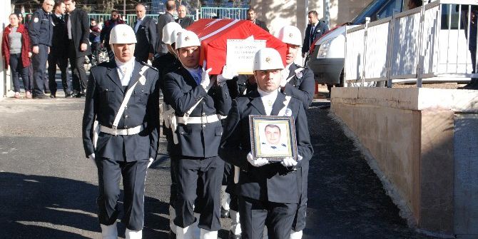 Kazada Hayatını Kaybeden Polis İçin Tören Düzenlendi