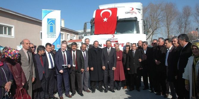 Tuşba Belediyesinden Halep’e Bir Tır Yardım