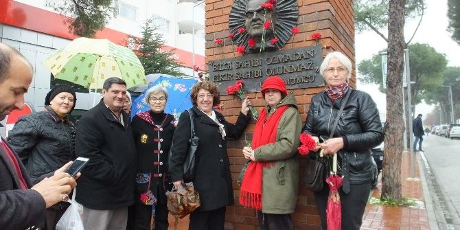 Burhaniye’de Uğur Mumcu Anıldı