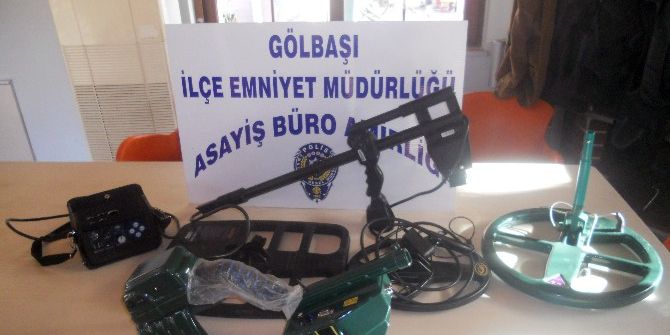 Kaçak Kazı Yapan 3 Kişi Suçüstü Yakalandı