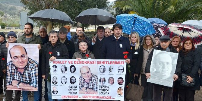 Uğur Mumcu’ya Foça’da Hüzünlü Anma