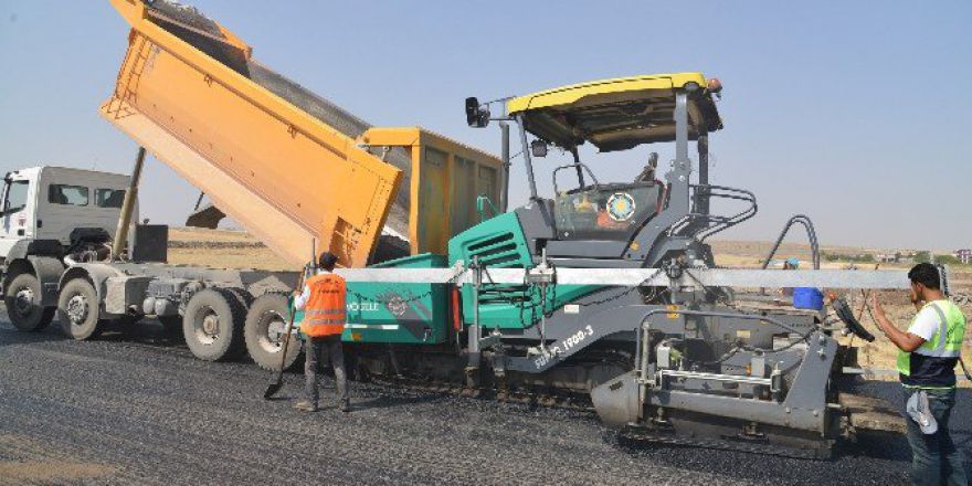 Kent Merkezinde Asfaltlama Hızla Sürüyor