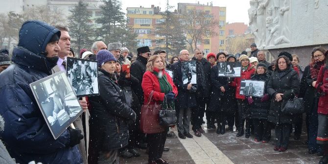 Gazeteci-yazar Uğur Mumcu Ölüm Yıl Dönümünde Anıldı