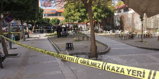 Adana’daki Mahkeme Çıkışı Silahlı Kavga