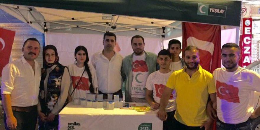 Yeşilay’dan Demokrasi Nöbeti