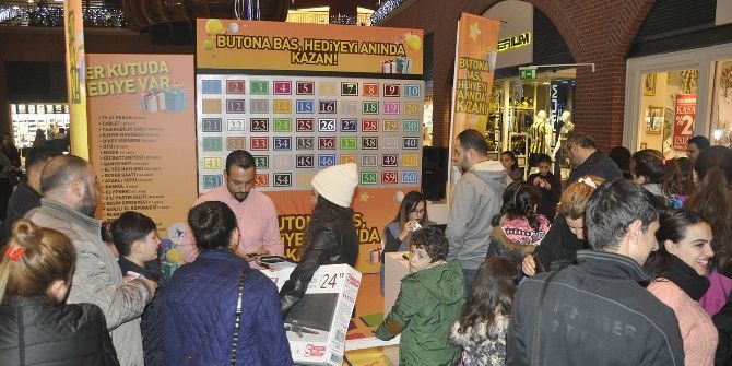 Forum Mersin, Hediye Kutusu Etkinliği Düzenledi