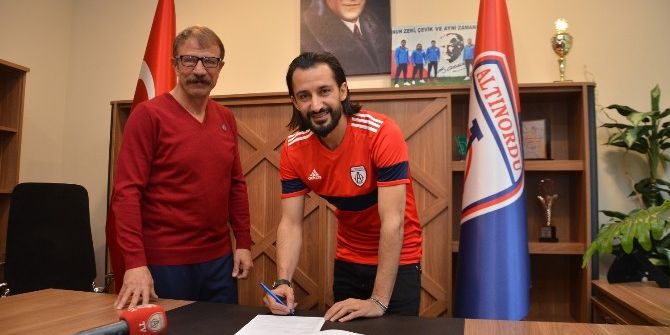 Hasan Kabze, Altınordu’ya İmzayı Attı