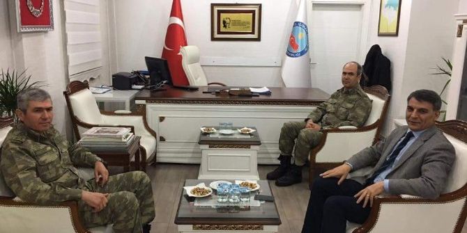 Kolordu Komutanı Uyar’dan Kaymakam Özkan’a Ziyaret