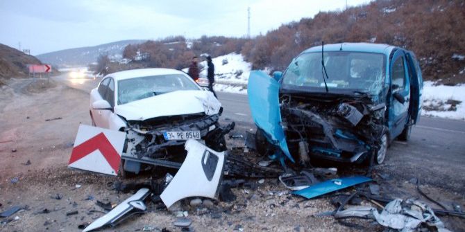 Tokat’ta Trafik Kazası: 9 Yaralı