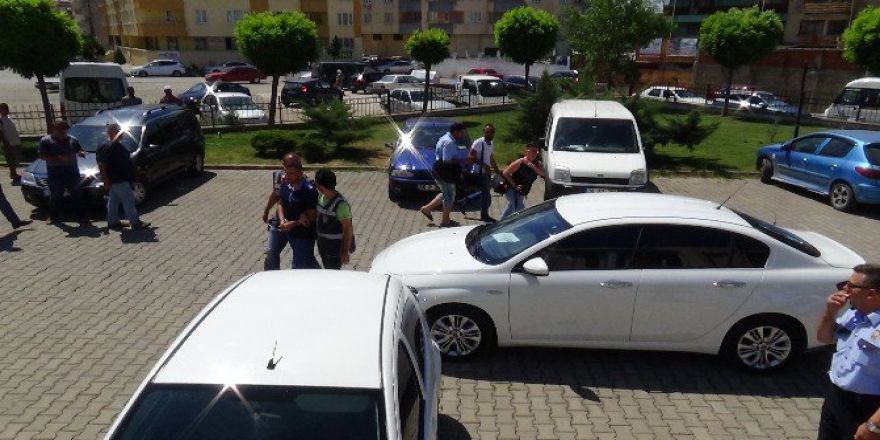 Edremit’te Fetö Operasyonu: 1 Gözaltı