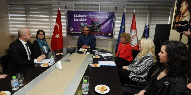 Kadınlara Önce Eğitim Sonra İş