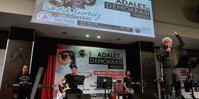 Muratpaşa’da Cumhuriyet Ve Demokrasi Şehitleri Anıldı