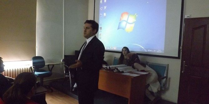 Kars’ta Aile Hekimlerine Hızlı Antijen Testi Kullanımı Eğitimi Verildi