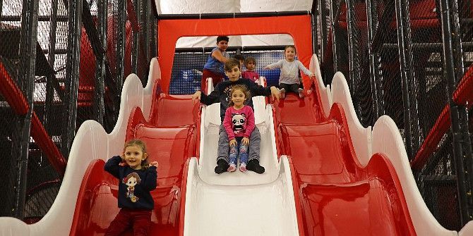 Çocuklar Zıp Zıp Park’a Koştu