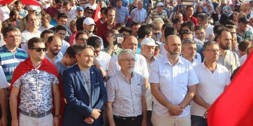 Tavşanlı’da Darbe Girişimine Tepkiler Sürüyor