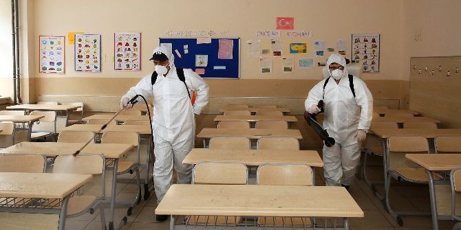 Sultangazi’de Okullarda Dezenfeksiyon Çalışması