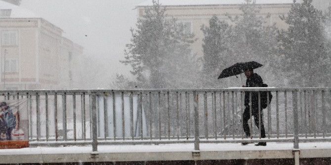 Bayburt’ta Kar Yağışı