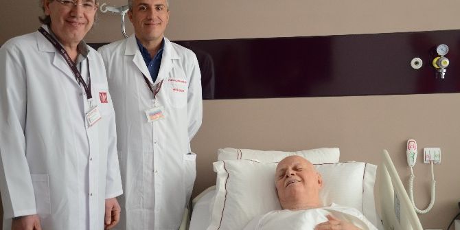 Bacağından 25 Cm Boyunda, 8 Cm Eninde Kitle Çıkartıldı