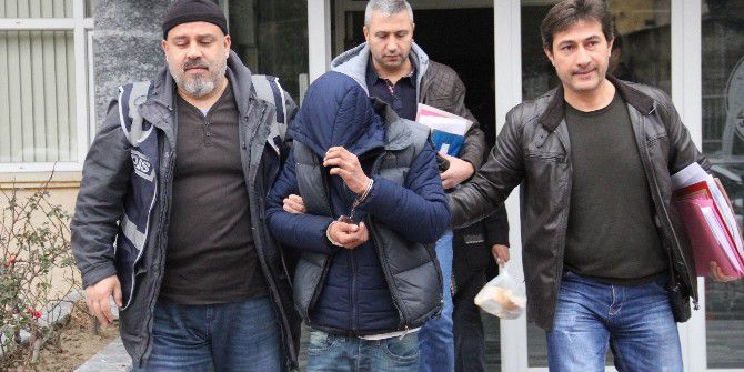 Bayanların Cep Telefonlarını Çalan Hırsız Yakalandı