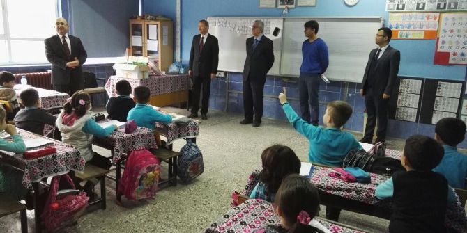 Öğrencilere Karne Hediyesi