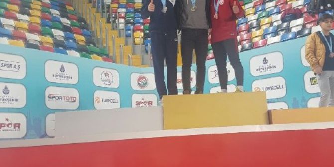 Osmangazili Atletlerden 4 Madalya