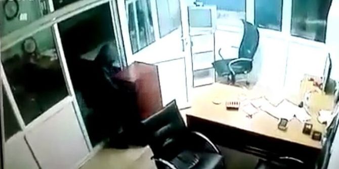 150 Kiloluk Kasayı Tek Başına Götürdü