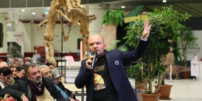 Tarihçi Talha Uğurluel: "Rehber Kokartı Alacak Öğrencilere Osmanlı Tarihi Kötüleniyor"