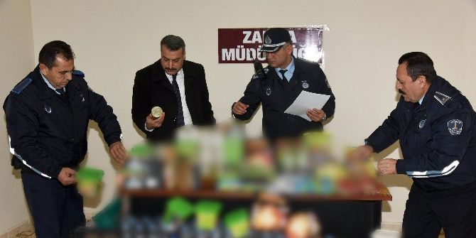 Zabıta Ekipleri, Tarihi Geçmiş Et Ve Gıda Ürünlerine El Koydu