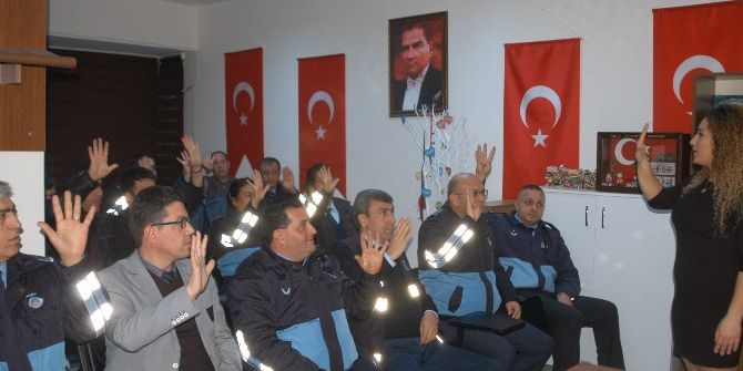 Mersin Büyükşehir Belediyesi Zabıtasına İşaret Dili Eğitimi