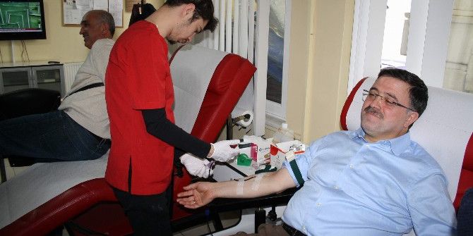 Yozgat Ak Parti Milletvekili Başer, Kan Bağışında Bulundu