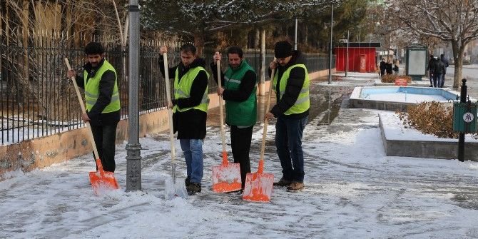 Belediyeden Kara Anında Müdahale