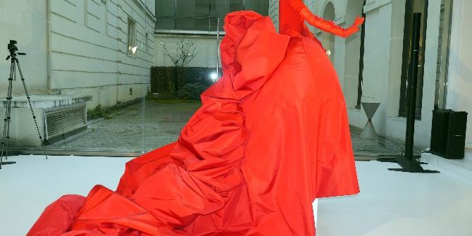 Parisli Modacılar Yeni Kreasyonlarını Tanıttı