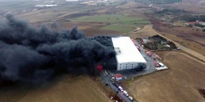 Hadımköy’de Fabrika Yangını Havadan Görüntülendi