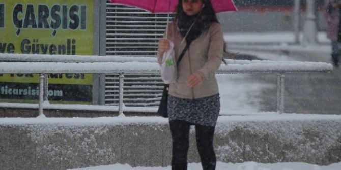 Kayseri’de Kar Yağışı Etkili Oldu